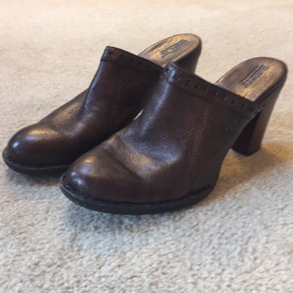 Women’s shoes